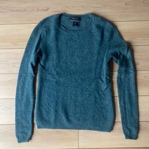 Tahari Cashmere Sweater - Size Small